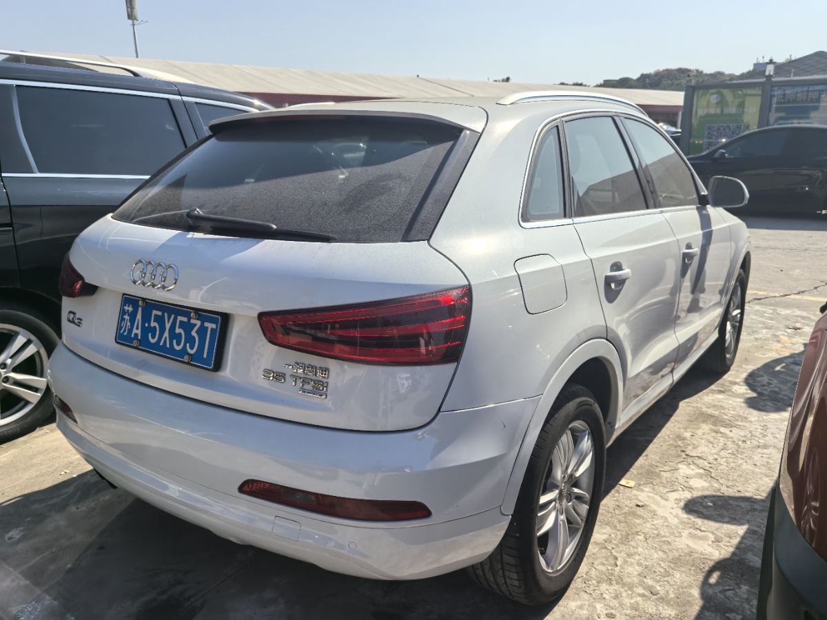 Audi Q3 2013 #6 Audi Q3 2013 car image #6