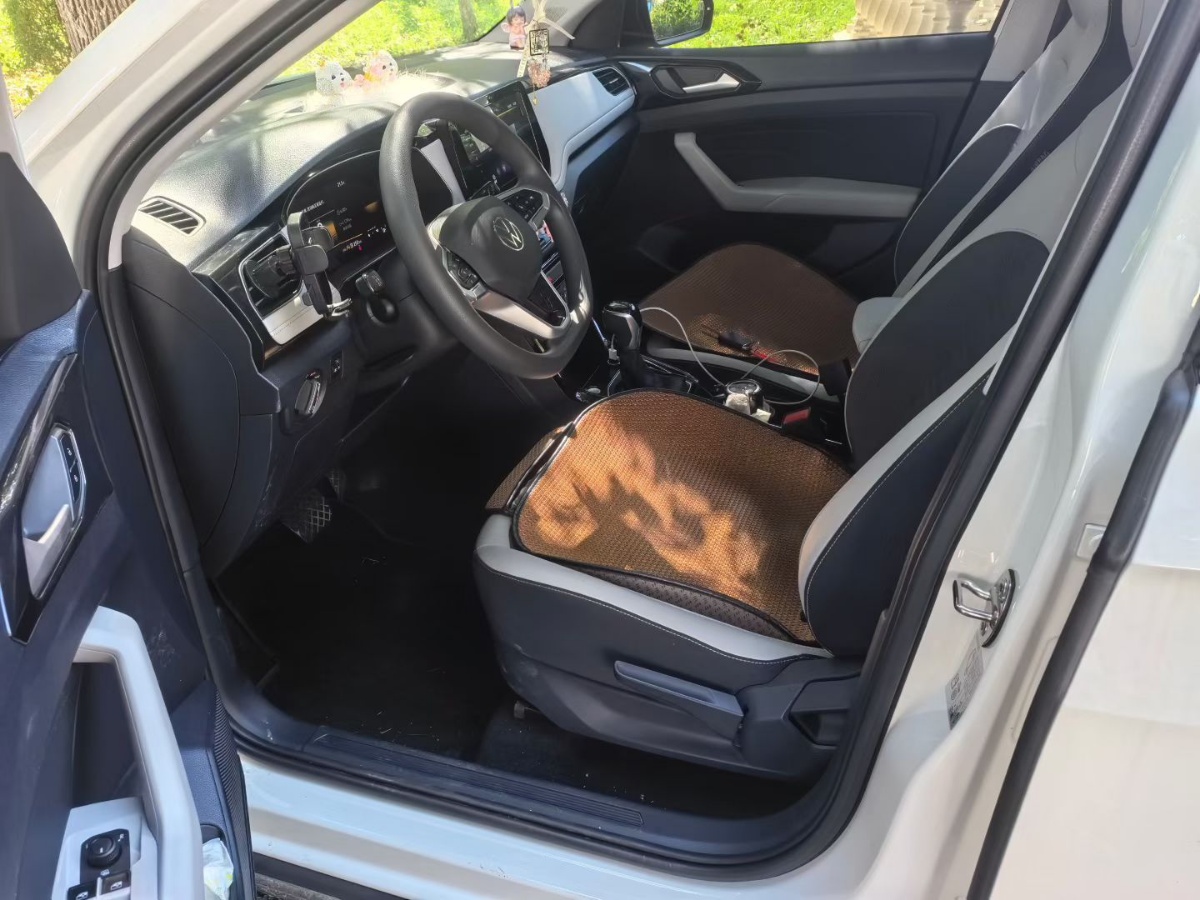 Volkswagen Tharu 2024 car image #3