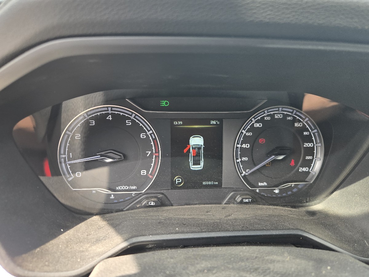 GEELY Vision X6 2023 #3 GEELY Vision X6 2023 car image #3