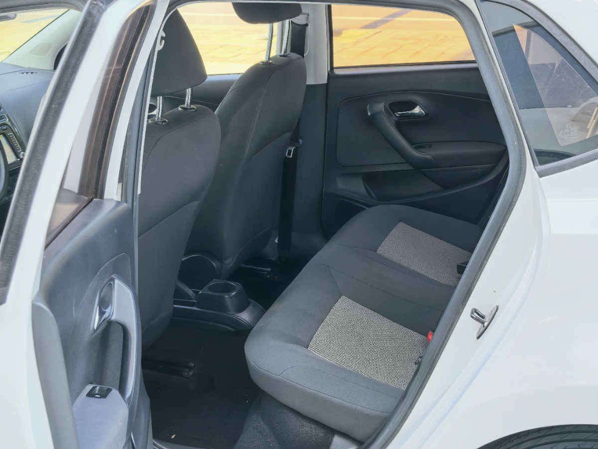 Volkswagen Polo 2016 #6 Volkswagen Polo 2016 car image #6