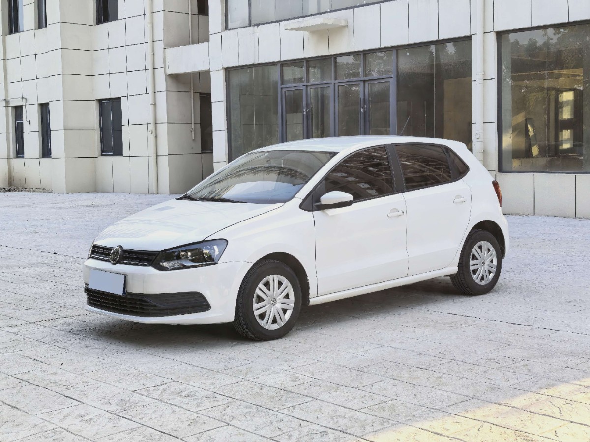 Volkswagen Polo 2016 Volkswagen Polo 2016 car image