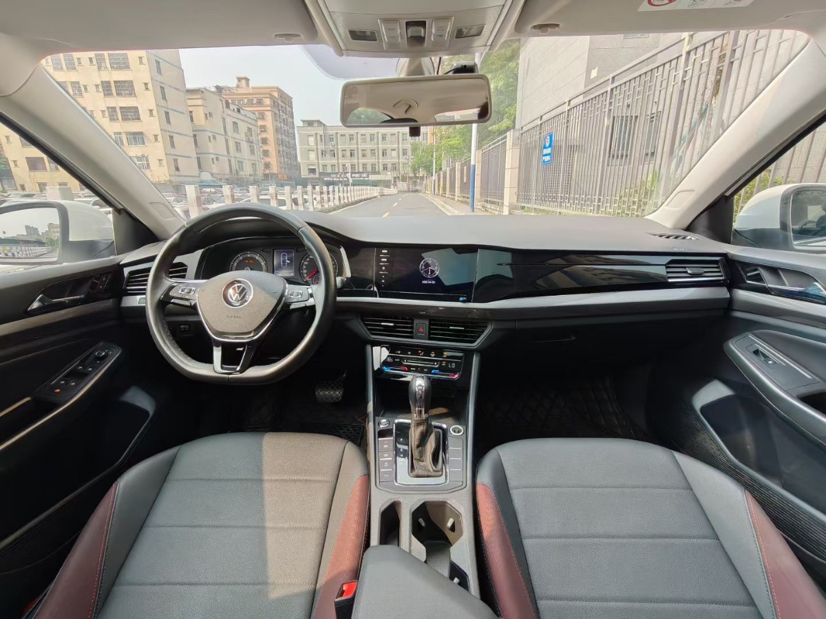 Volkswagen Bora 2021 car image #4