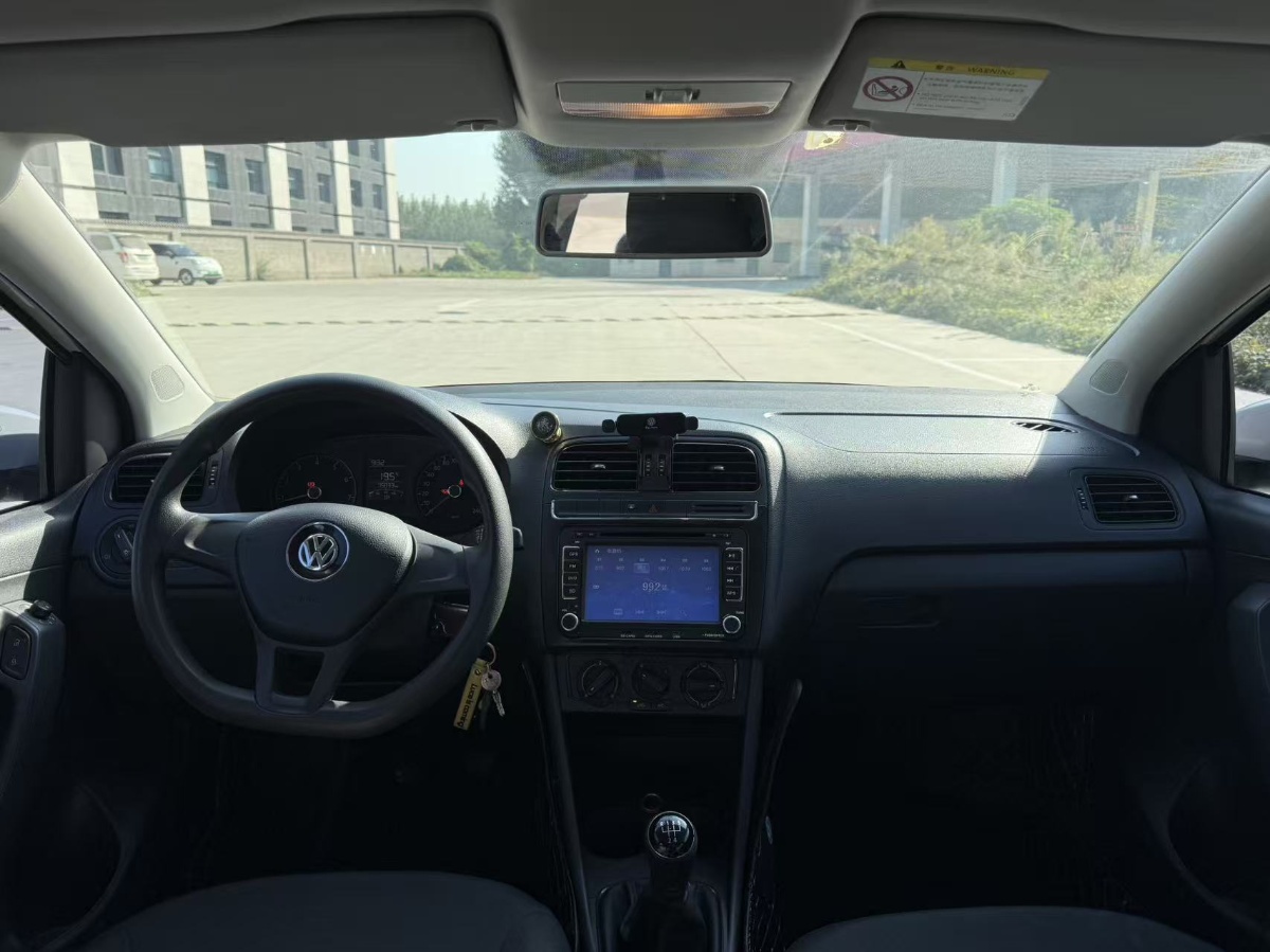 Volkswagen Polo 2015 #5 Volkswagen Polo 2015 car image #5