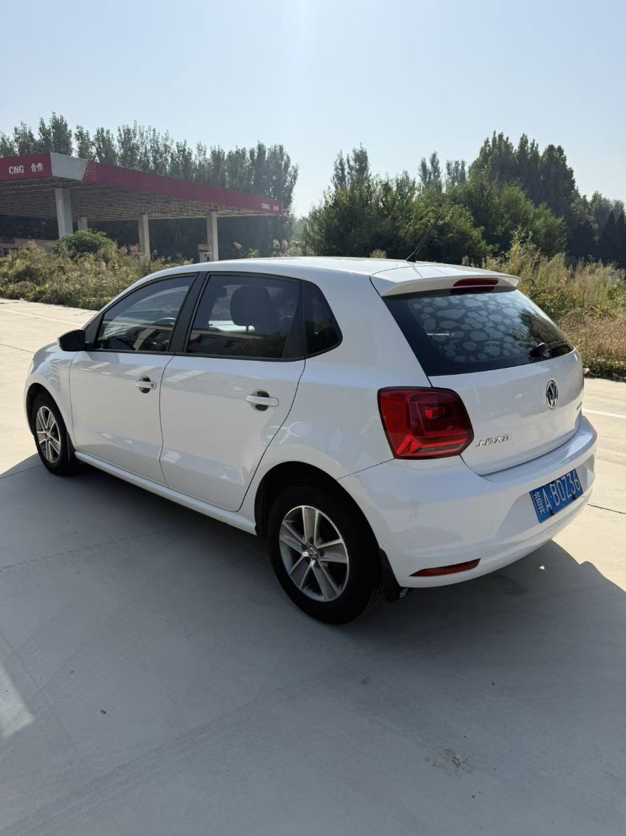 Volkswagen Polo 2015 #6 Volkswagen Polo 2015 car image #6