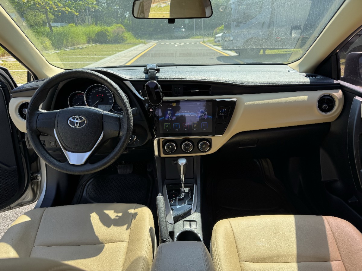 Toyota Corolla 2017 #9 Toyota Corolla 2017 car image #9