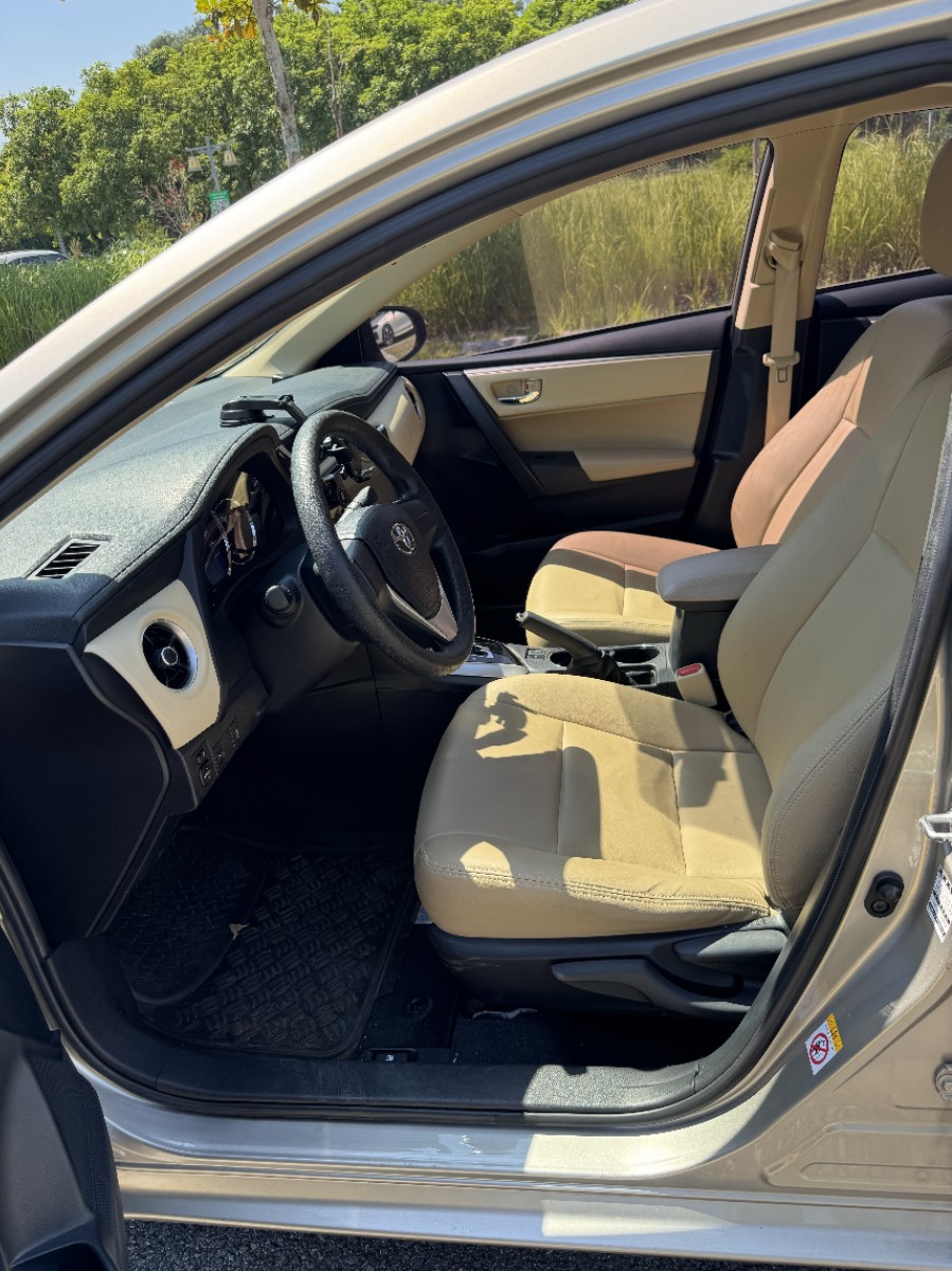 Toyota Corolla 2017 #8 Toyota Corolla 2017 car image #8