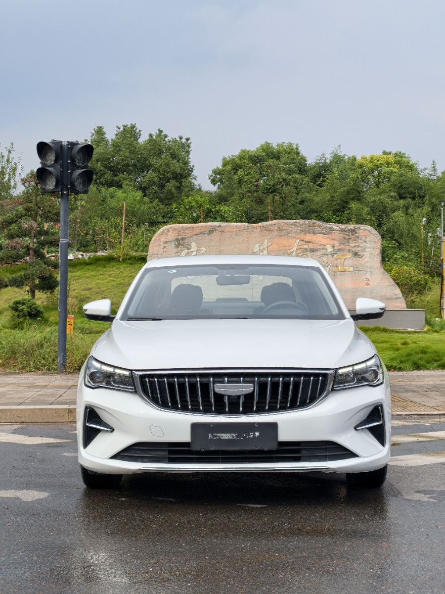 GEELY Emgrand 2025 #6 GEELY Emgrand 2025 car image #6
