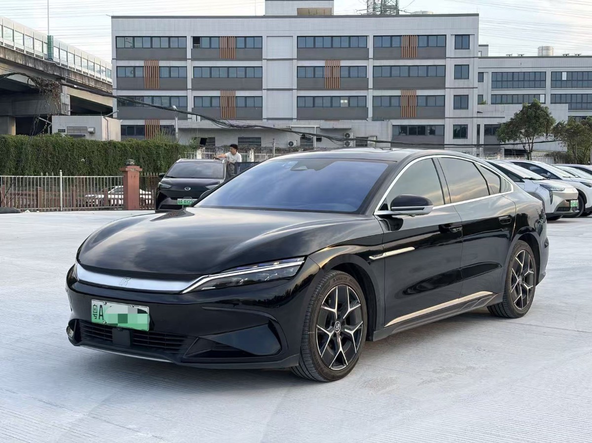BYD Han 2024 BYD Han 2024 صورة سيارة