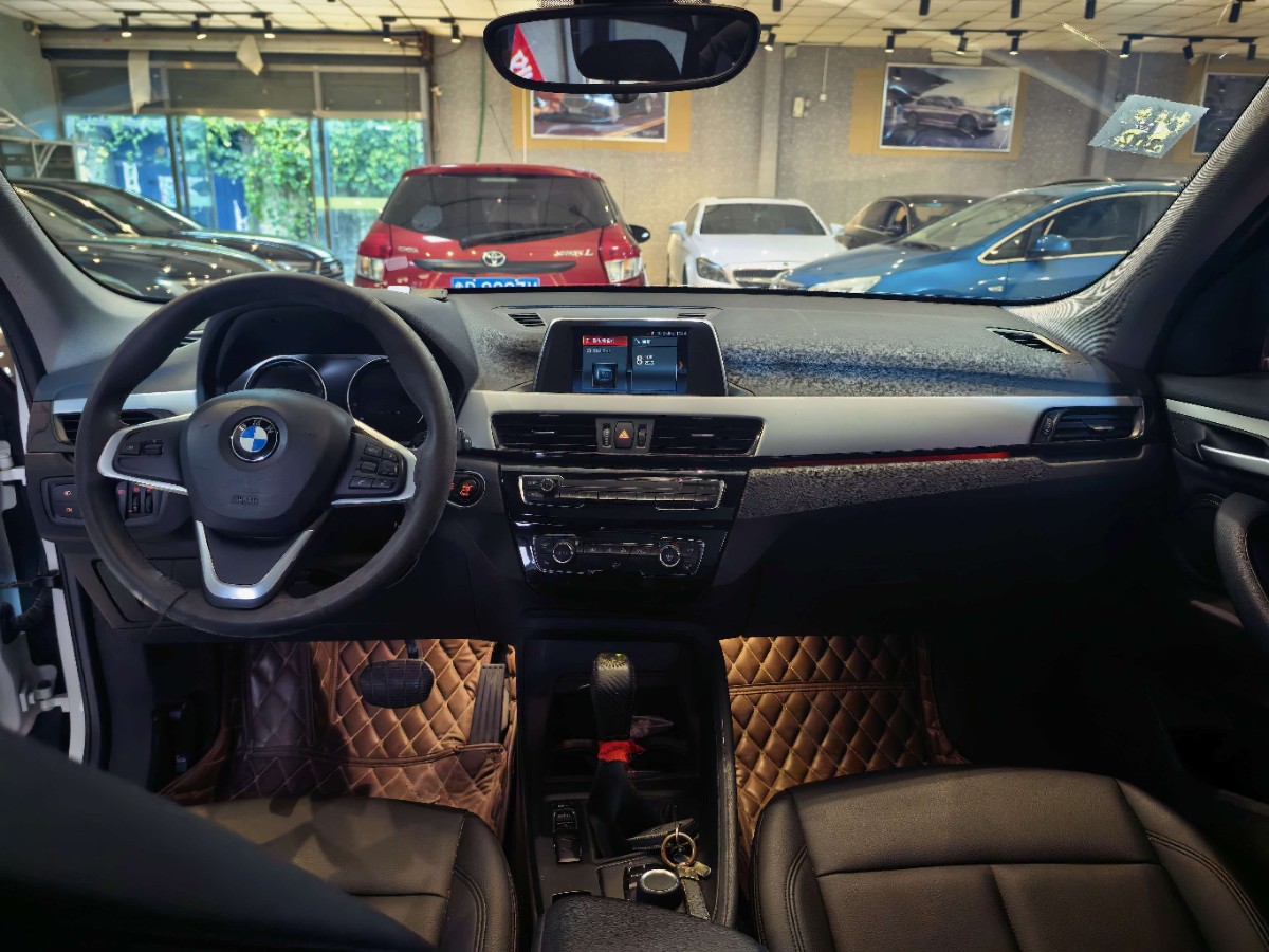 BMW X1 2019 صورة سيارة #5