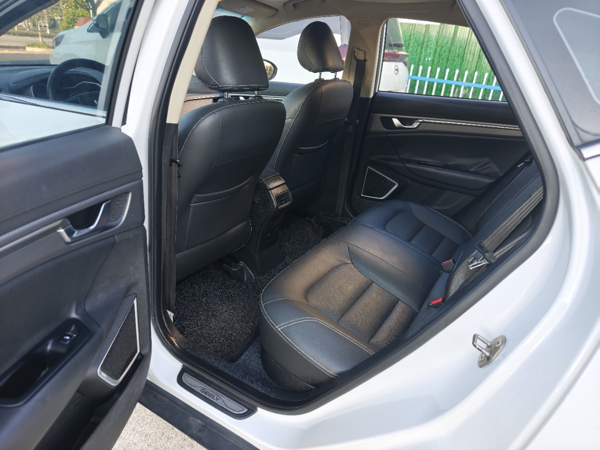 GEELY Emgrand GS 2017 car image #7
