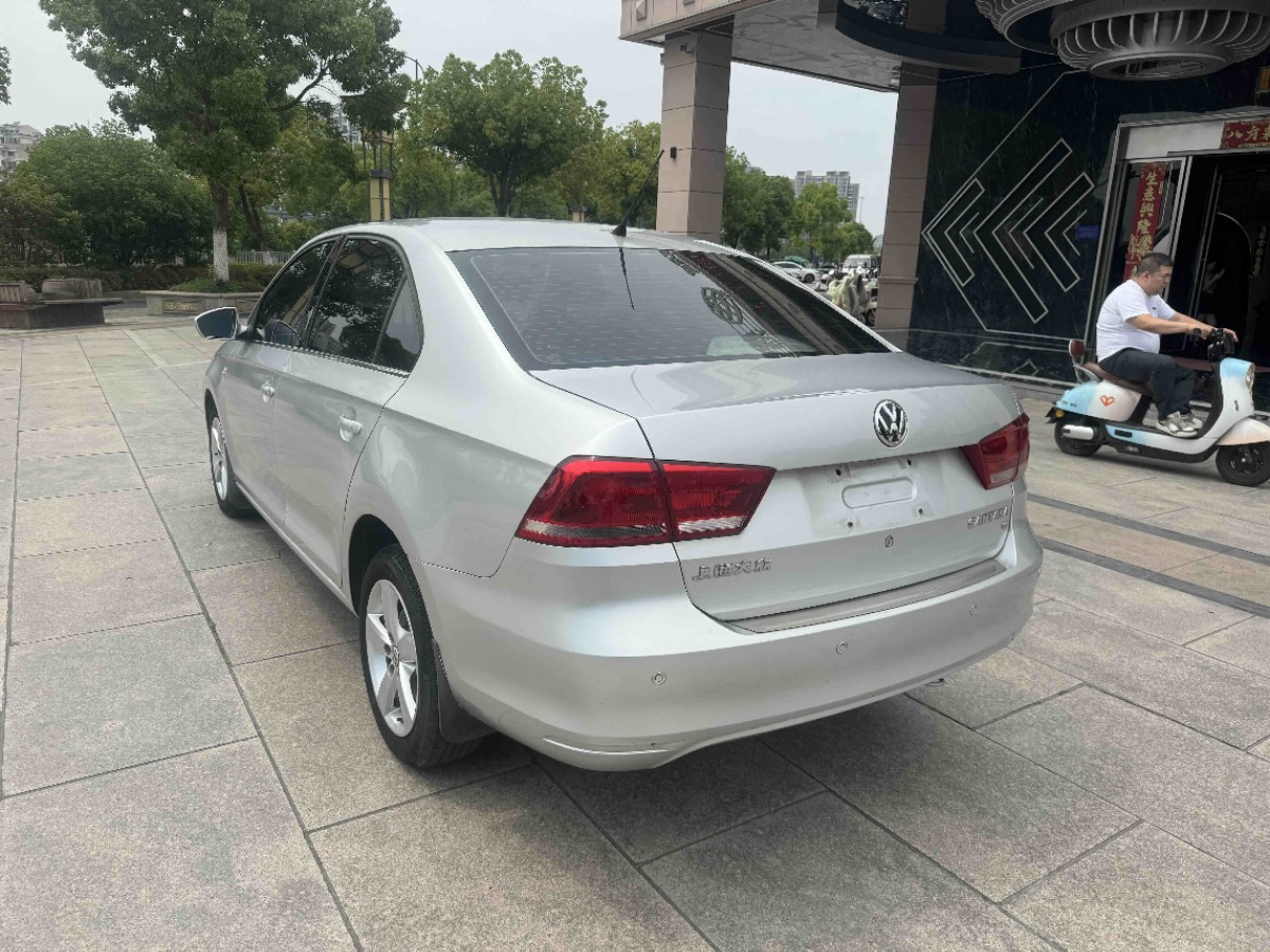 Volkswagen Santana 2015 car image #3