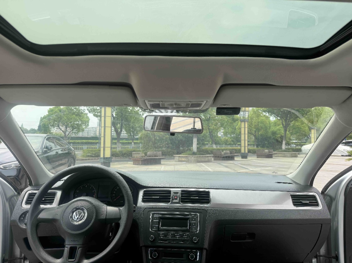 Volkswagen Santana 2015 car image #8