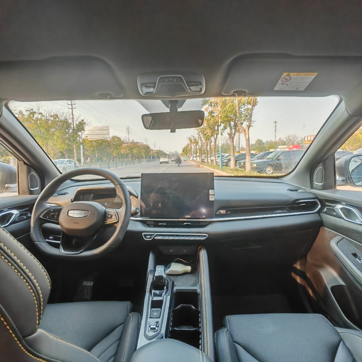 GEELY Coolray 2025 #5 GEELY Coolray 2025 car image #5