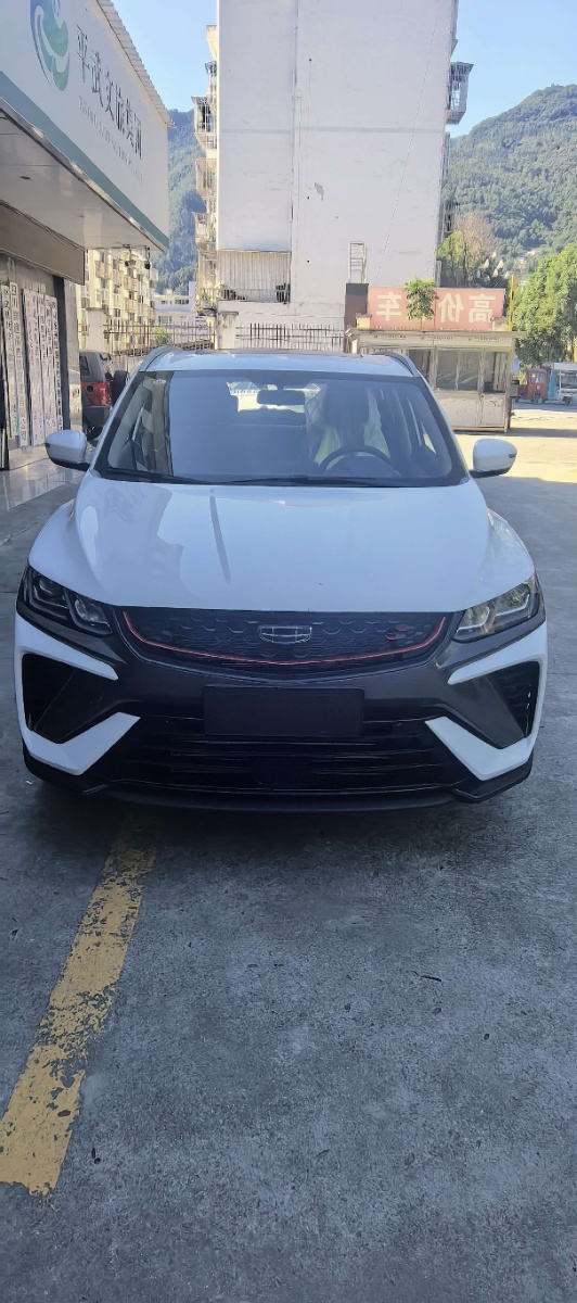 GEELY Coolray 2026 immagine di auto 