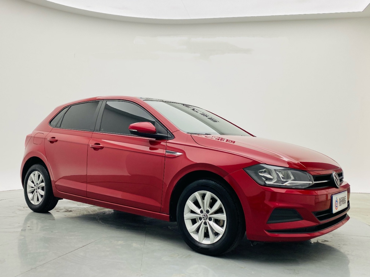 Volkswagen Polo 2021 car image #3
