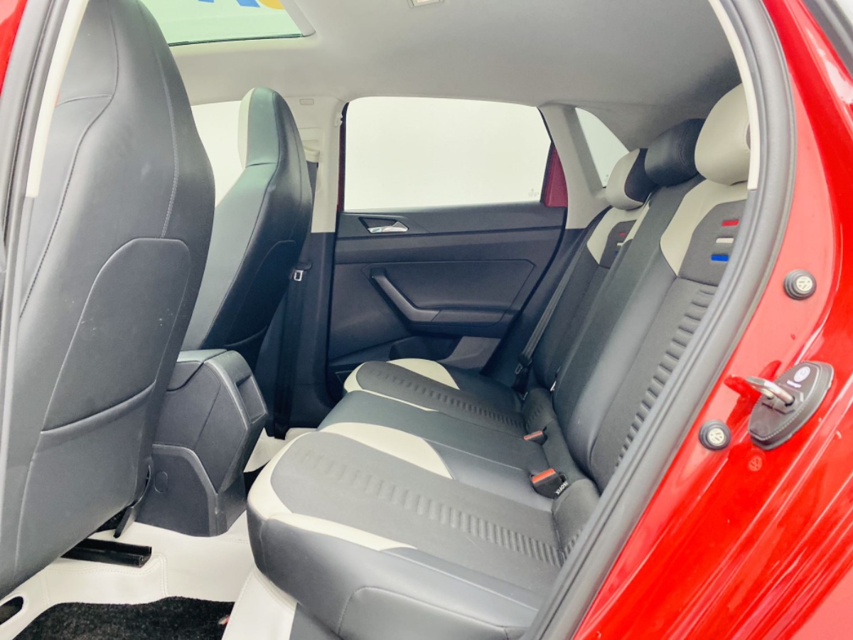 Volkswagen Polo 2021 car image #8