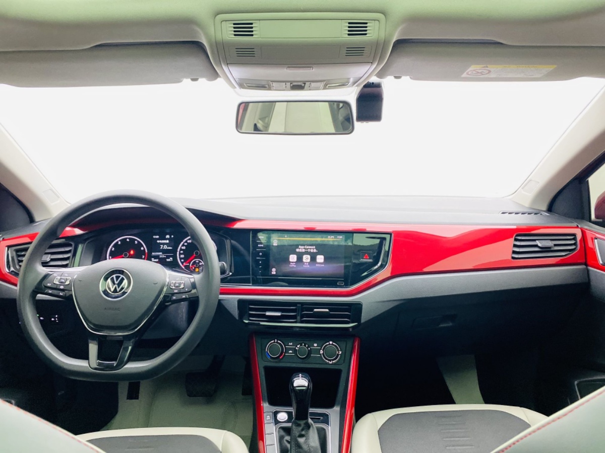 Volkswagen Polo 2021 car image #9