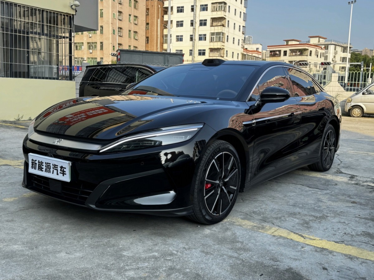 BYD HanL 2025 BYD HanL 2025 immagine di auto