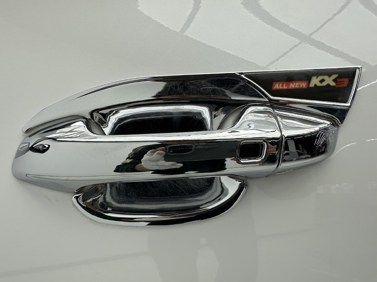 Kia Seltos 2024 car image #10
