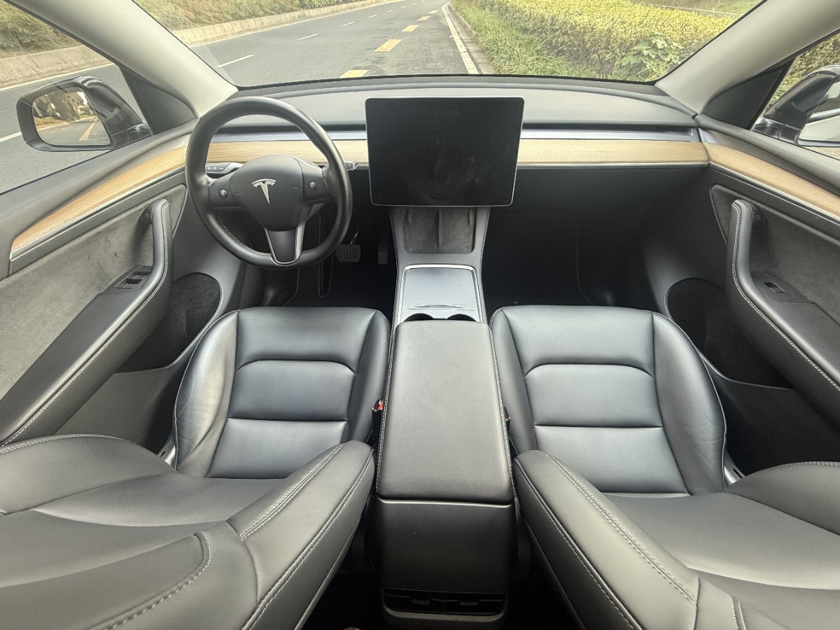 Tesla Model Y 2022 #6 Tesla Model Y 2022 immagine di auto #6