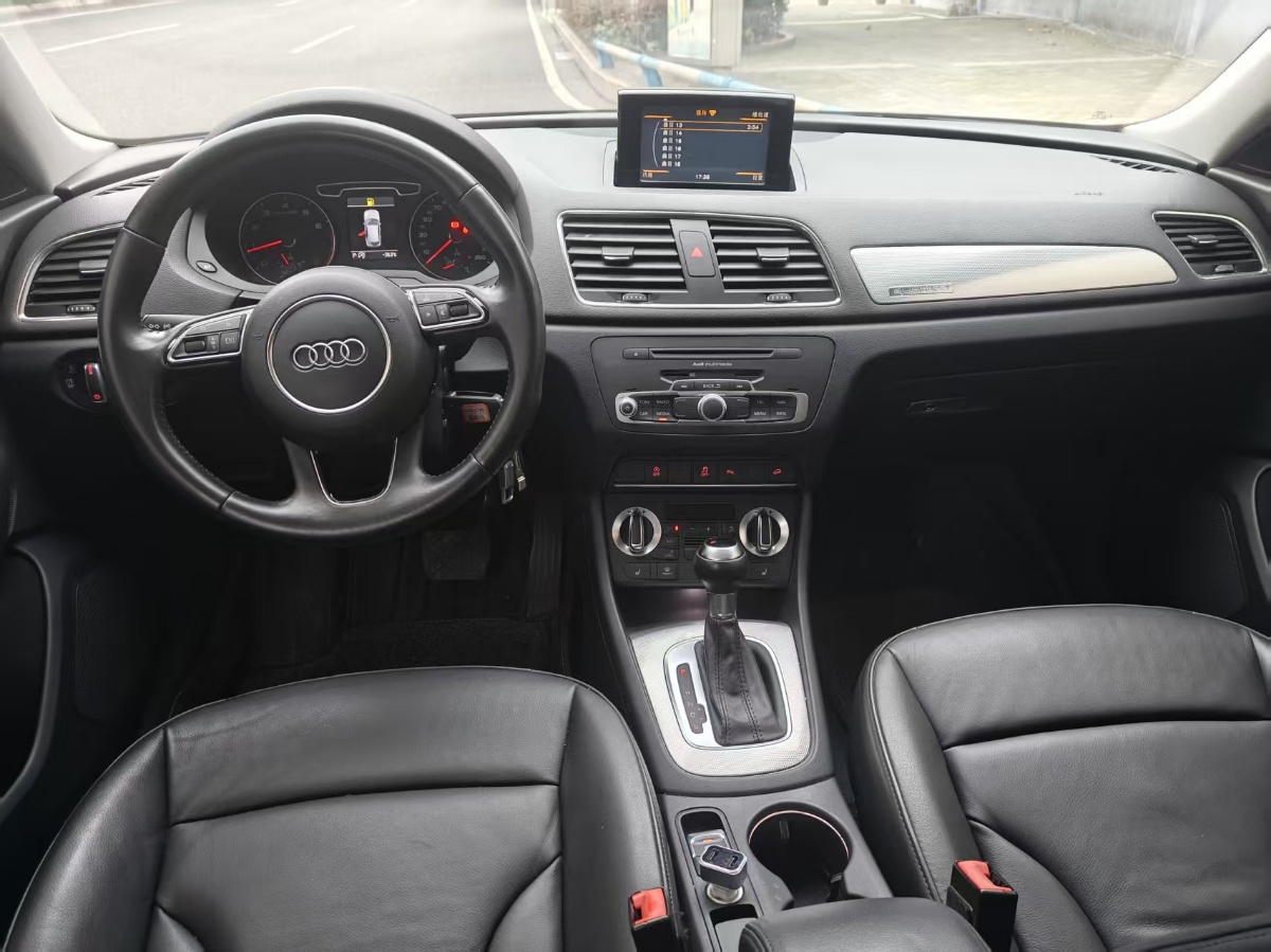 Audi Q3 2014 صورة سيارة #6