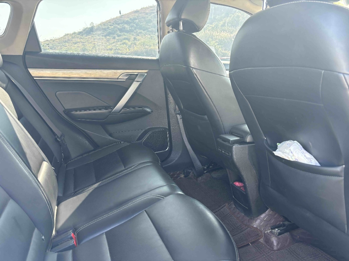 GEELY Coolray 2019 immagine di auto #12