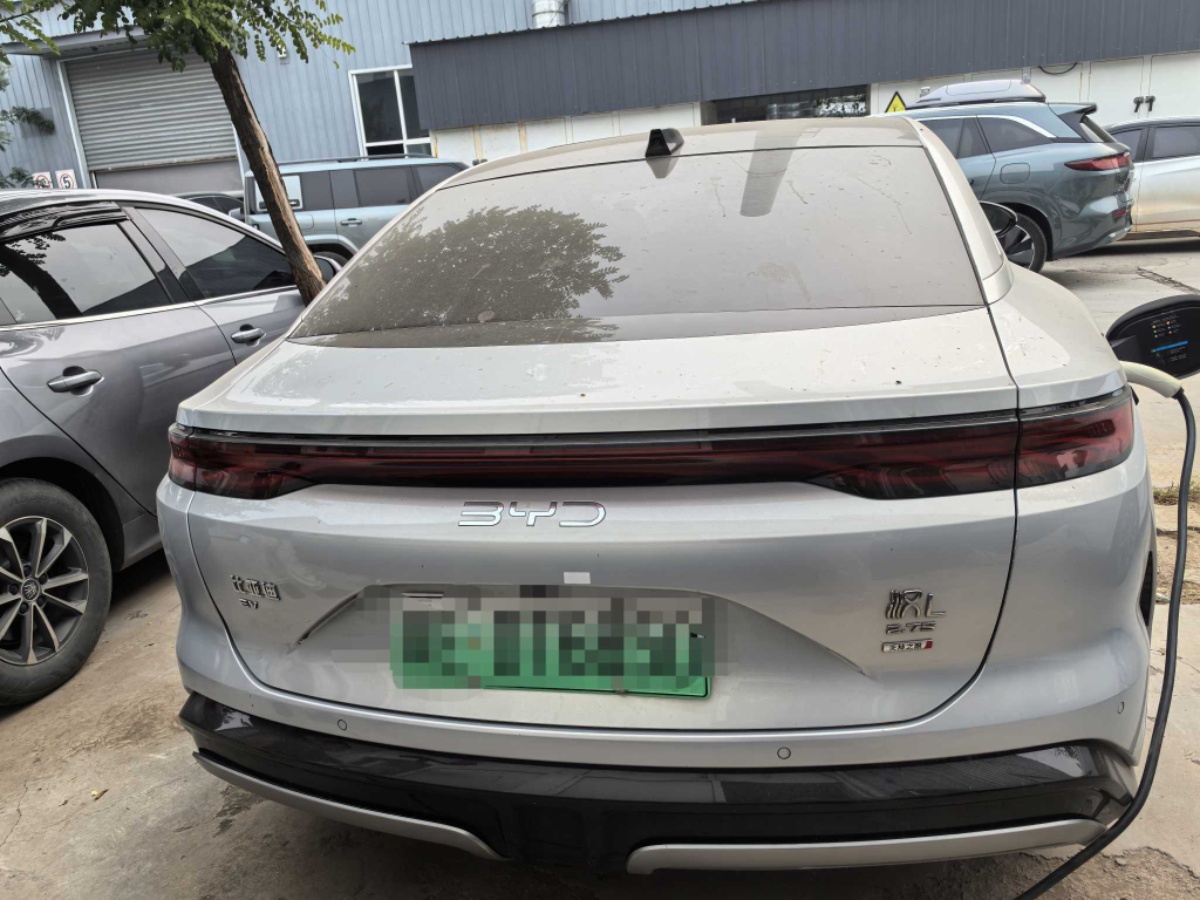 BYD HanL 2025 #4 BYD HanL 2025 car image #4