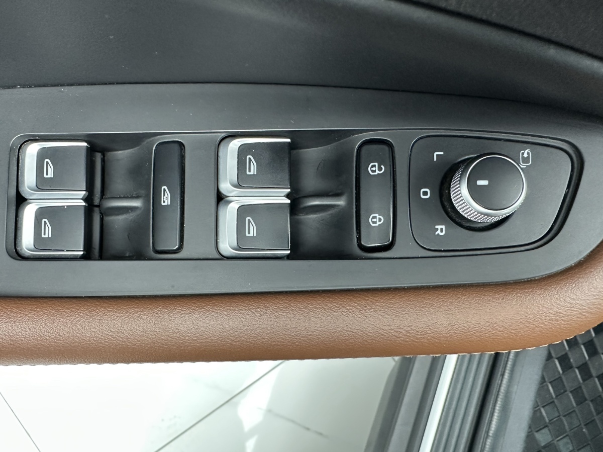 GEELY Vision X6 2024 #11 GEELY Vision X6 2024 صورة سيارة #11