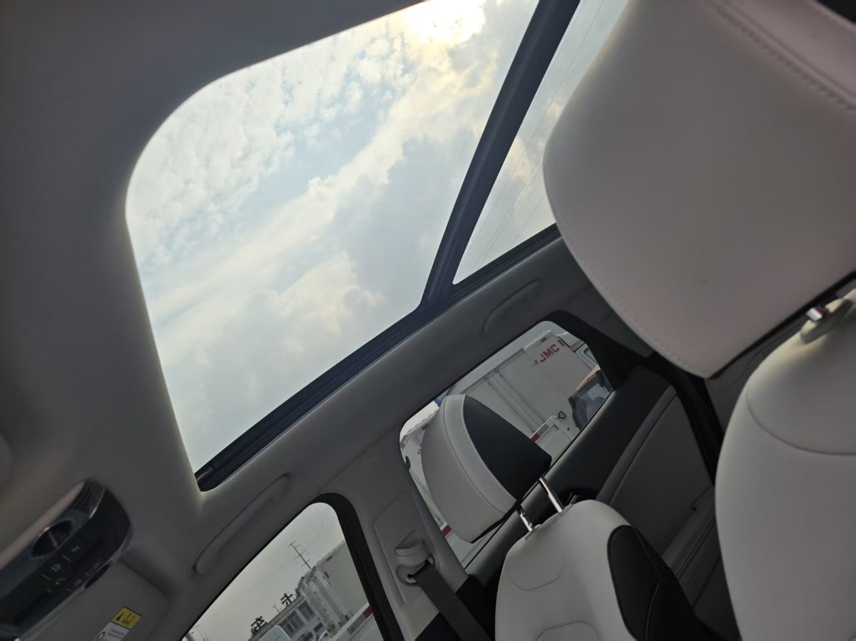 Kia Sportage 2025 car image #7
