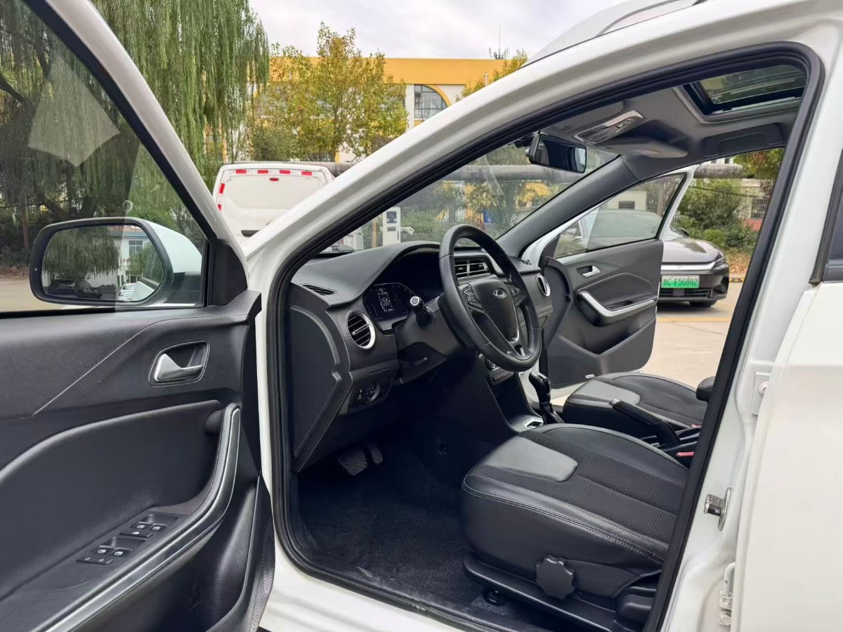 Chery Tiggo 3x 2018 #2 Chery Tiggo 3x 2018 صورة سيارة #2