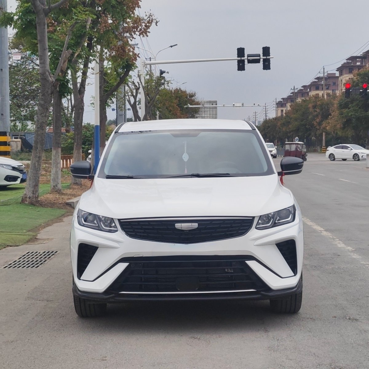 GEELY Coolray 2026 #3 GEELY Coolray 2026 imagen de coche #3