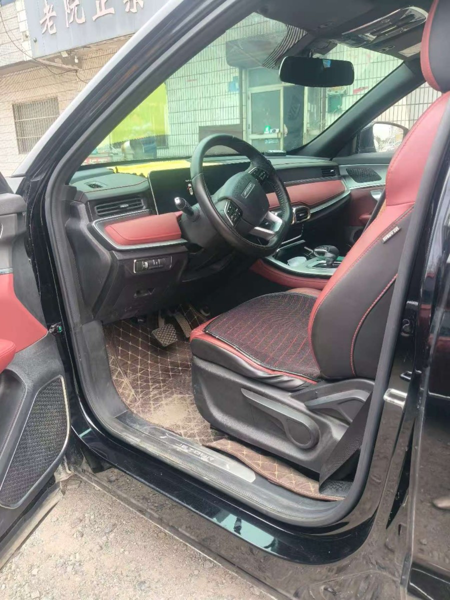 Jetour X70 PLUS 2023 car image #3
