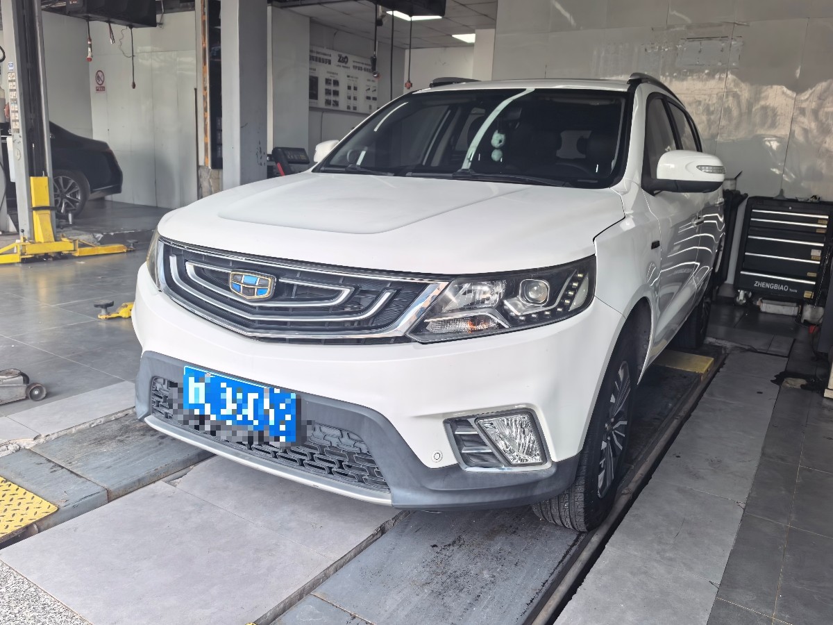 GEELY Vision X6 2017 GEELY Vision X6 2017 immagine di auto