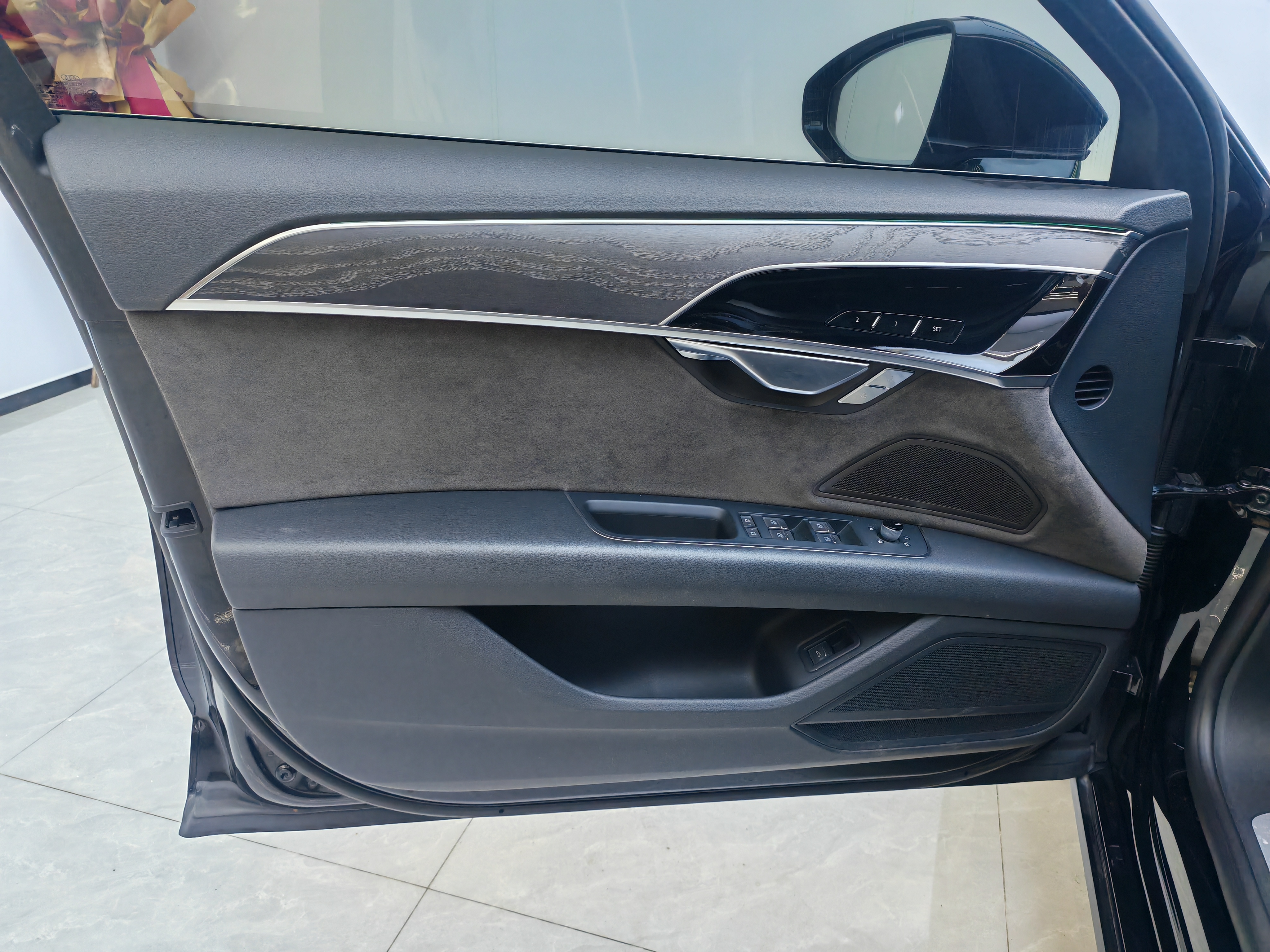 Audi A8 2021 car image #7